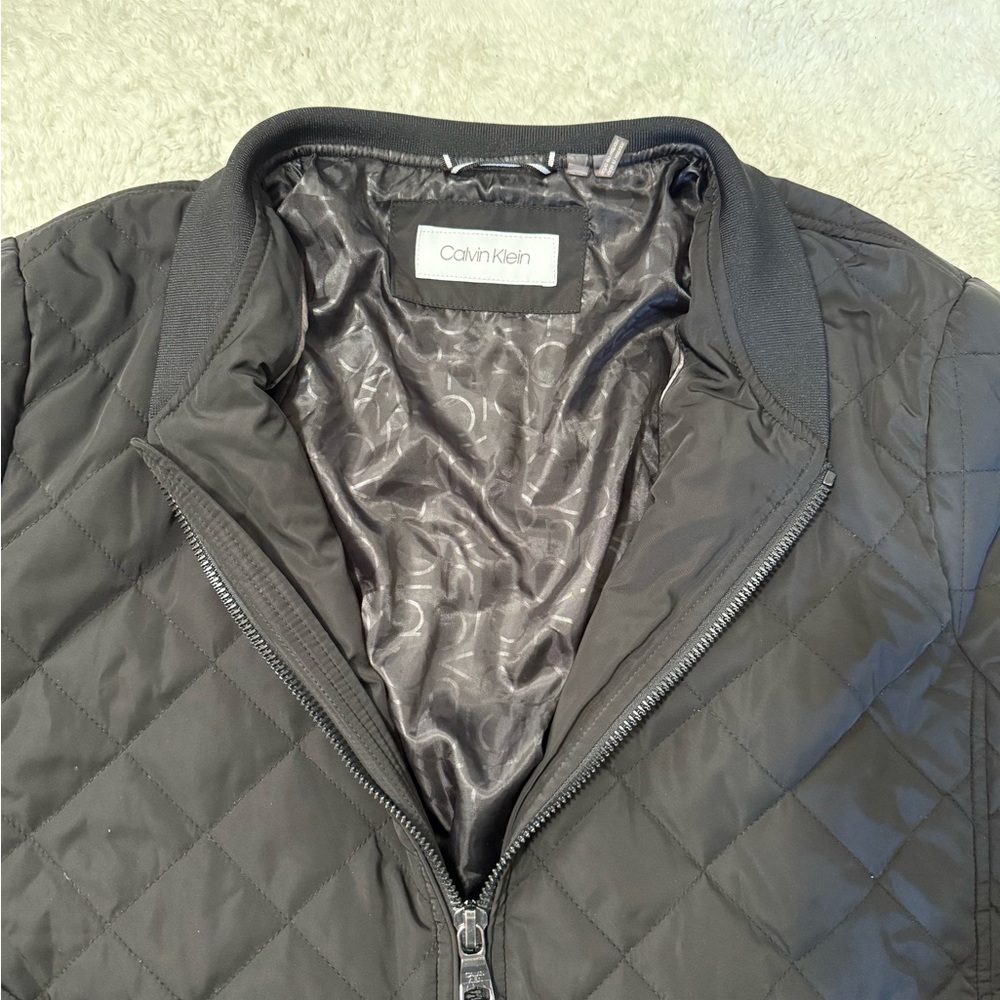Calvin Klein Men's Black Quilted Bomber Jacket - Picture 2 of 9